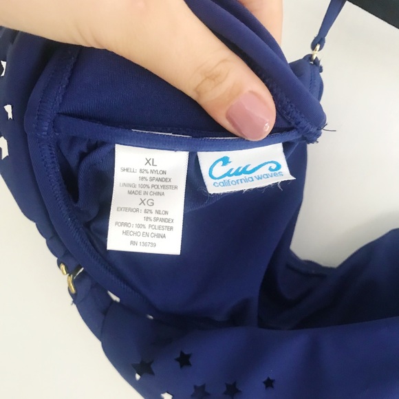 Navy Blue Bikini Top with Star Cutouts💙👙 - Picture 4 of 5